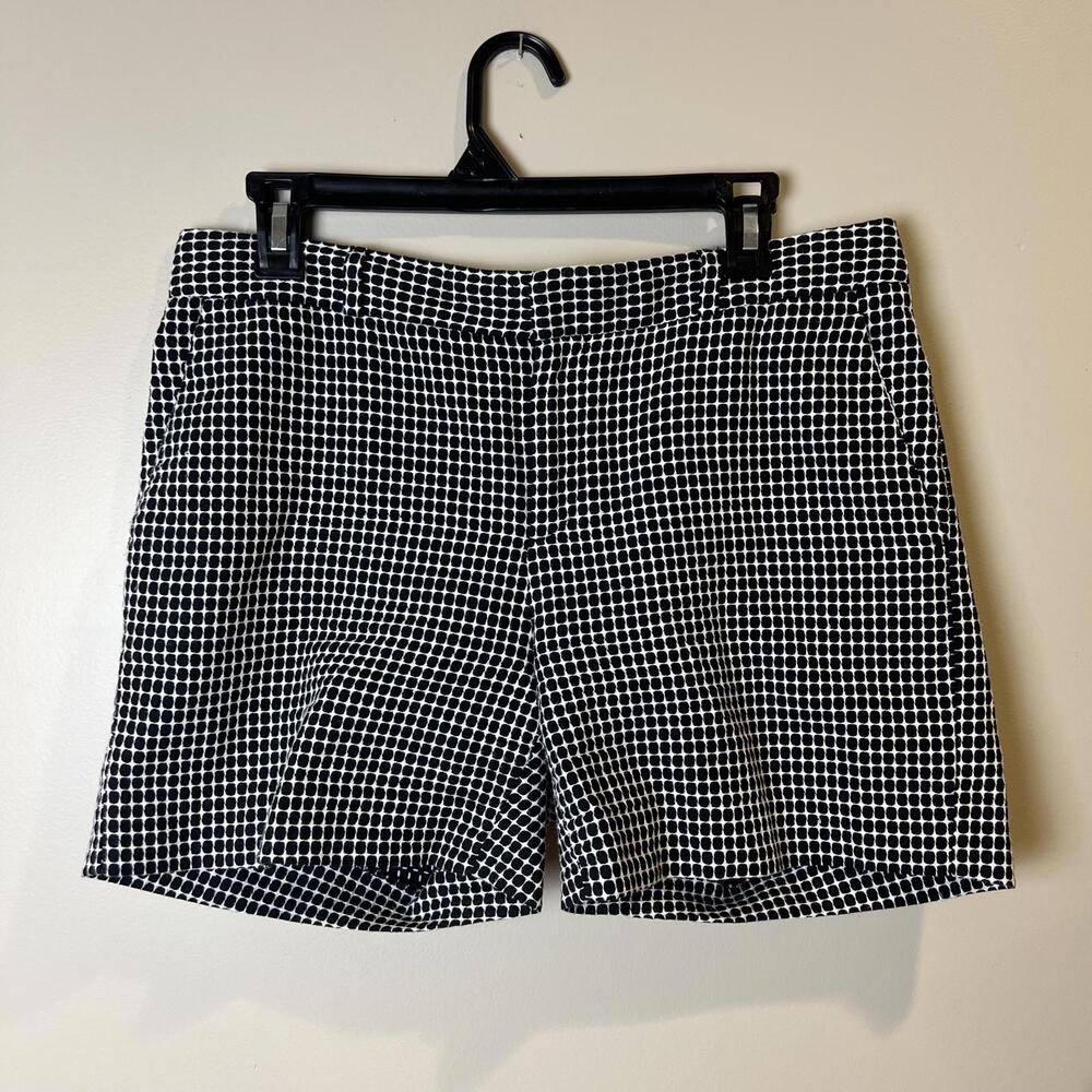 Banana Republic Black & White Textured Shorts – Size 6 (100% Cotton)